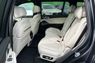 BMW X7 M60i xDrive mHEV sport-aut