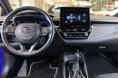 Toyota Corolla 1.8 Hybrid Style