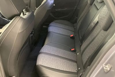Peugeot 308 Business EAT8 1.5 BlueHDi