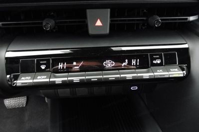 Toyota C-HR Style 1.8 Hybrid NG23 e-CVT