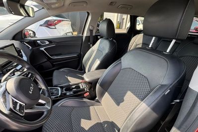 Kia Ceed 1.5 t-Gdi Tribute Dct