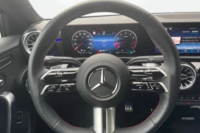 Mercedes Klasa A 220 4MATIC AMG Line