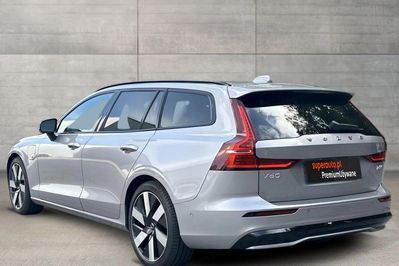 Volvo V60 T6 AWD Plug-In Hybrid Plus Dark