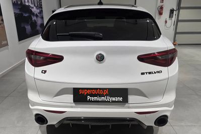 Alfa Romeo Stelvio Turbo Q4