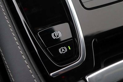 Volvo V90 T8 AWD Ultra Bright