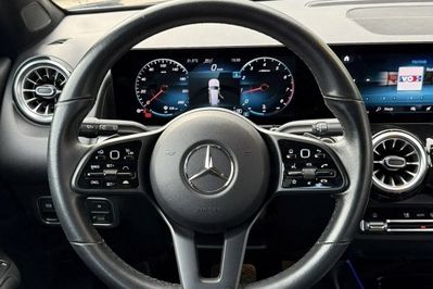 Mercedes GLB 200