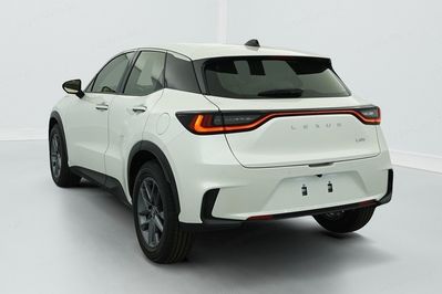 Lexus LBX 1.5 Hybrid AT