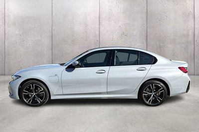 BMW Seria 3 330e xDrive M Sport