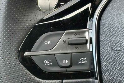 Peugeot 408 GT Exclusive S&S e-DCS6 1.2 PureTech mHEV