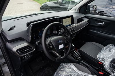 Ford Transit Courier Limited A7