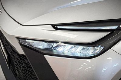 Toyota C-HR Style 2.0 Hybrid Dynamic Force Plug-in
