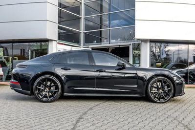 Porsche Panamera 4 E-Hybrid