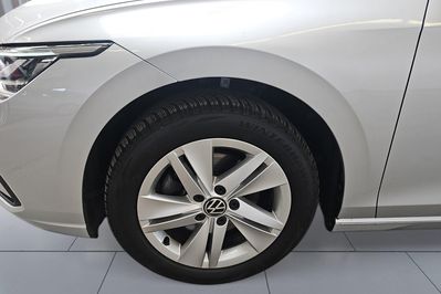 Volkswagen Golf VIII 1.5 TSI EVO Life