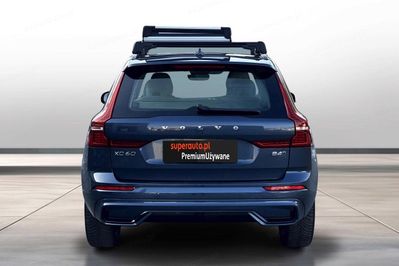 Volvo XC60 B4 D AWD Plus Dark