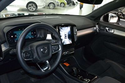 Volvo XC40 B4 Ultra Black Edition