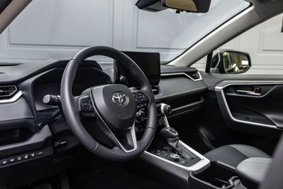 Toyota RAV4 2.5 Hybrid Executive 4x4