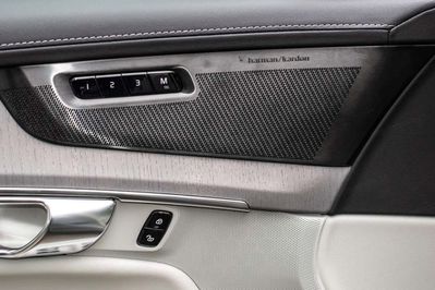 Volvo XC90 B5 B AWD Ultra Bright