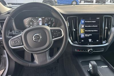 Volvo V60 B3 B Momentum Core