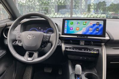 Toyota C-HR 2.0 Hybrid Dynamic Force Executive Awd