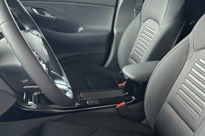 Hyundai i30 1.6 T-GDI Smart DCT