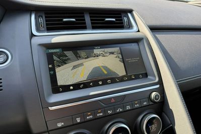 Jaguar E-Pace 2.0 i4D AWD R-Dynamic aut