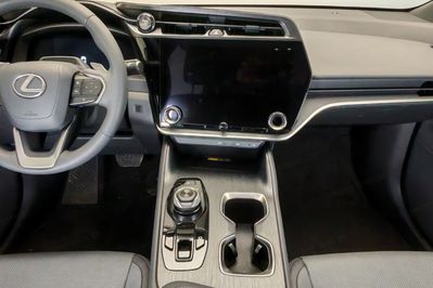 Lexus RZ 500e Prestige DIRECT4