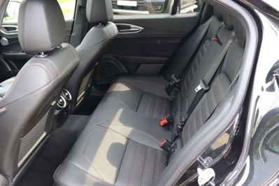 Alfa Romeo Giulia 2.0 Turbo Intensa Q4