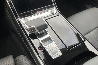 Audi A8 L 55 TFSI mHEV Quattro Tiptr.