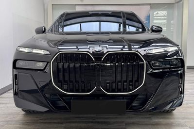 BMW Seria 7 740d xDrive M Sport