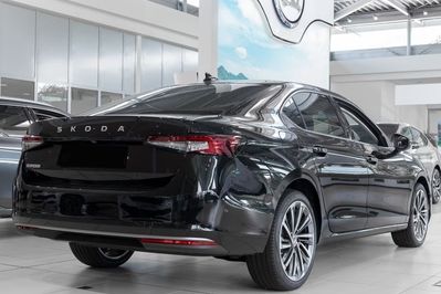 Skoda Superb L&K 2.0 TSI DSG