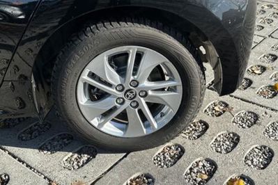 Toyota Yaris Comfort 1.5 Hybrid