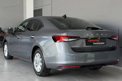 Skoda Superb 1.5 Tsi Mhev Essence Dsg