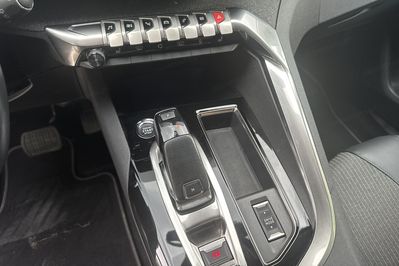 Peugeot 3008 Allure Pack 1.2 PureTech  S&S EAT8