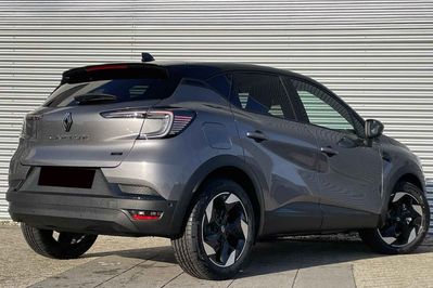 Renault Captur Techno 1.8 E-TECH Full Hybrid
