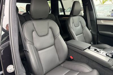 Volvo XC90 T8 AWD Plug-In Hybrid Ultra Black Edition 7os