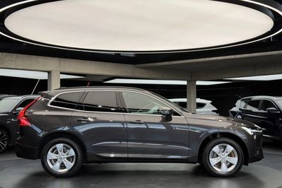 Volvo XC60 B4 B Momentum Pro aut