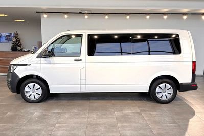 Volkswagen Transporter Kombi L2H1