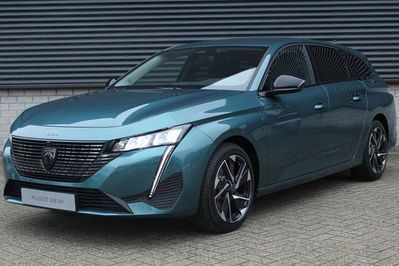 Peugeot 308 Allure e-DCS6 1.2 mHEV