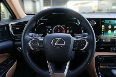 Lexus NX 450h+ Prestige AWD