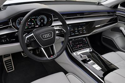 Audi A8 L 60 TFSI e quattro S Line
