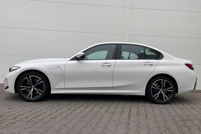 BMW Seria 3 330e M Sport