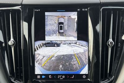 Volvo XC60 T6 Plug-In Hybrid AWD Ultra Dark aut