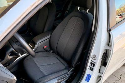 BMW Seria 1 118i Advantage aut