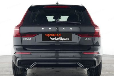 Volvo XC60 B5 B AWD Plus Dark aut