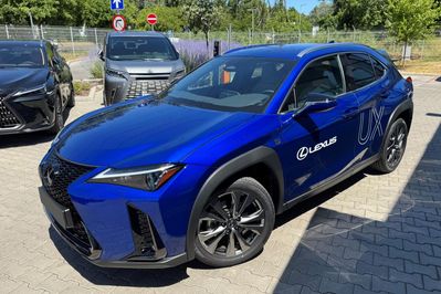Lexus UX 300h F Sport Design Hybrid Dynamic Force