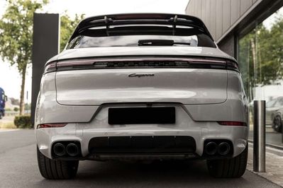 Porsche Cayenne Black Edition