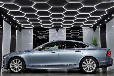Volvo S90 T8 AWD Plug-In Hybrid Inscription aut