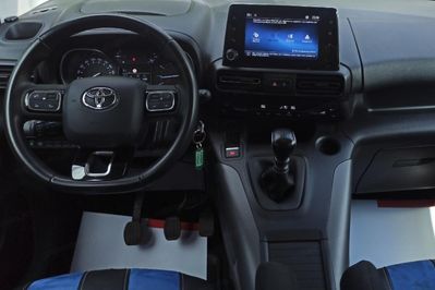 Toyota Proace City Verso 1.5 D-4D Family