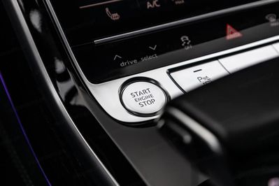 Audi A8 55 Tfsi Mhev Quattro Tiptr