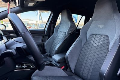 Volkswagen Golf 1.5 Etsi Mhev r-Line Dsg